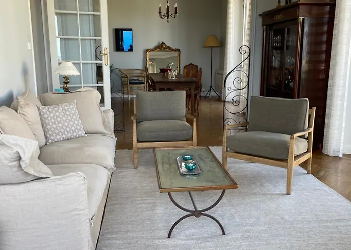 Palais Gothique * Cannes